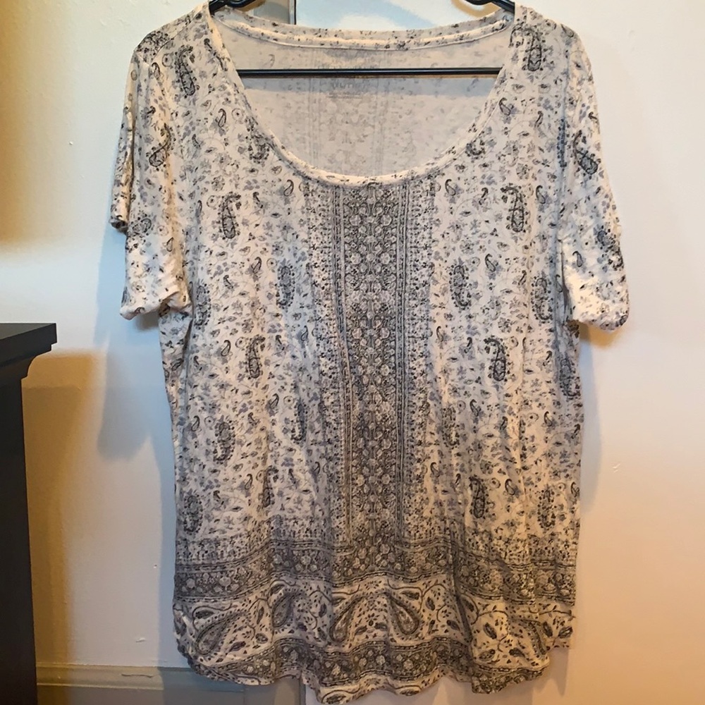 Lucky brand paisley print t shirt
